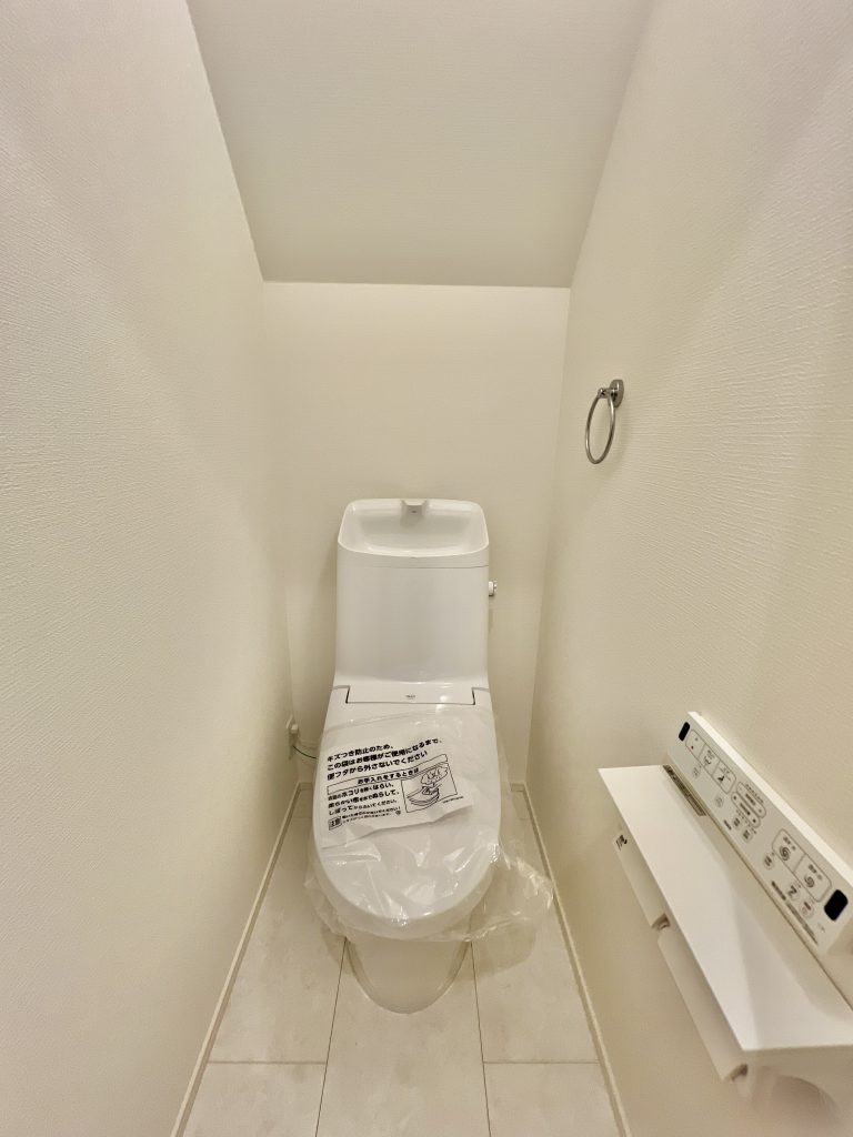 白幡西町新築戸建て-１階トイレ